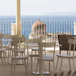 Est Hotel 4*