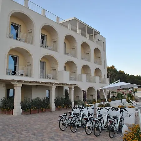 Est Hotel 4*