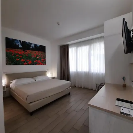 Est Hotel