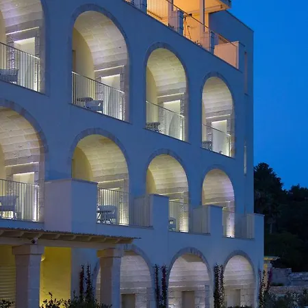 Est Hotel 4*