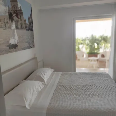 Hotel Est 4*
