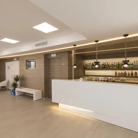 Hotel Est 4*