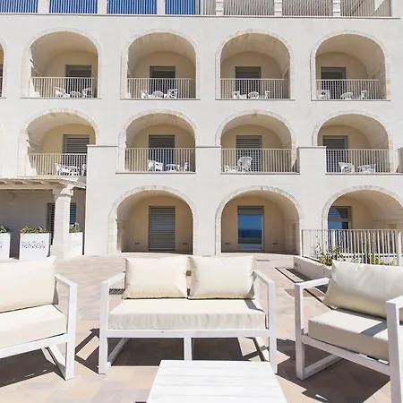 Est Santa Cesarea Terme