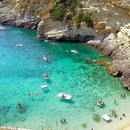 Szálloda Est Santa Cesarea Terme