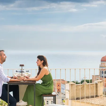 Hotel Est