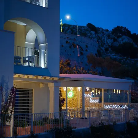 Hotel Est 4*