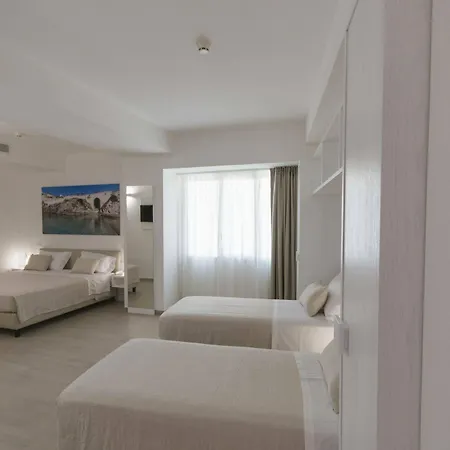 Hotel Est 4*