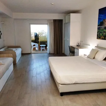 Szálloda Est Santa Cesarea Terme