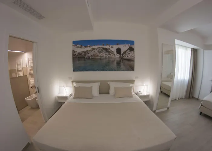 Hotell Est Santa Cesarea Terme